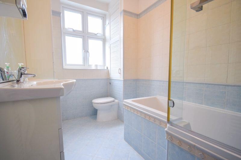 WhatsApp Image 2025-06-09 at 22.12.25