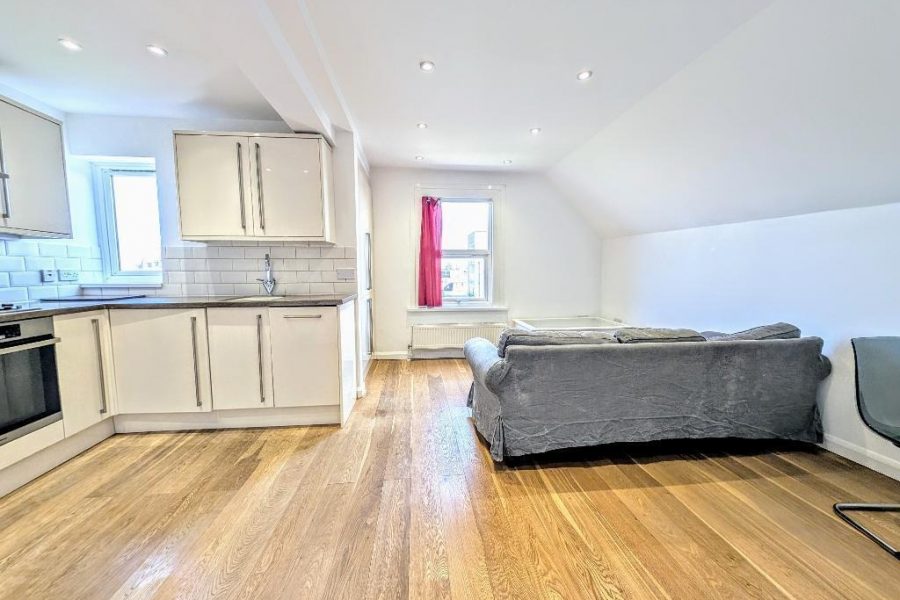 WhatsApp Image 2025-06-09 at 23.45.26